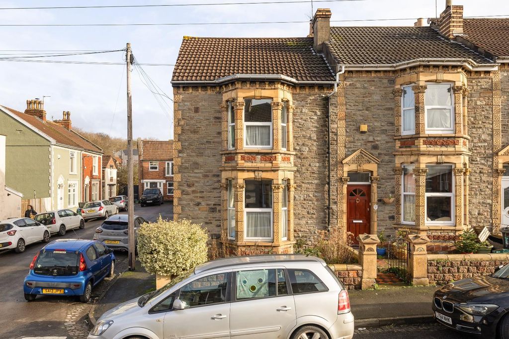 Property photo 2 of 38 Char8389.Jpg