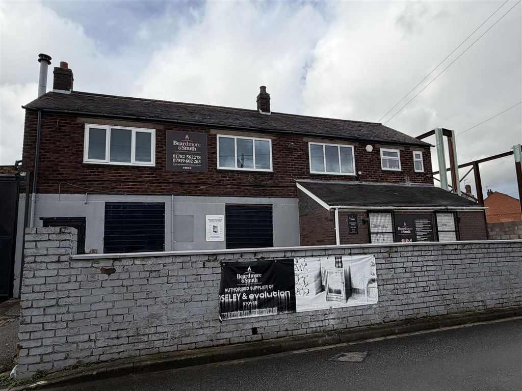 Property photo 2 of 16