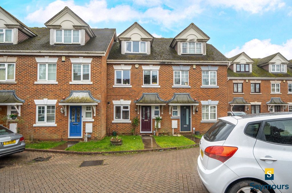 Property photo 1 of 20 Front Aspect