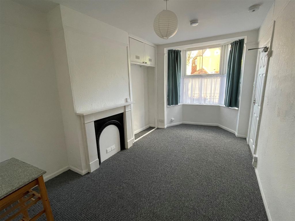 Property photo 2 of 6 2.4.Jpg
