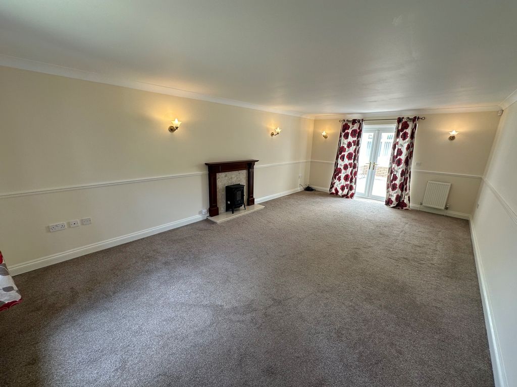 Property photo 3 of 14 View