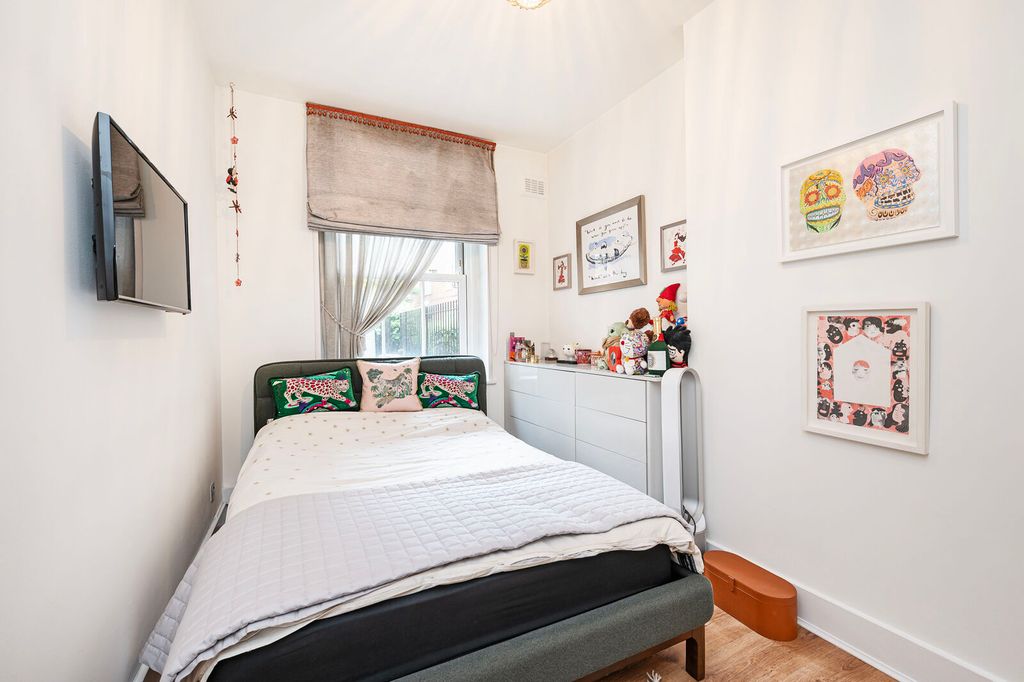 Property photo 3 of 9