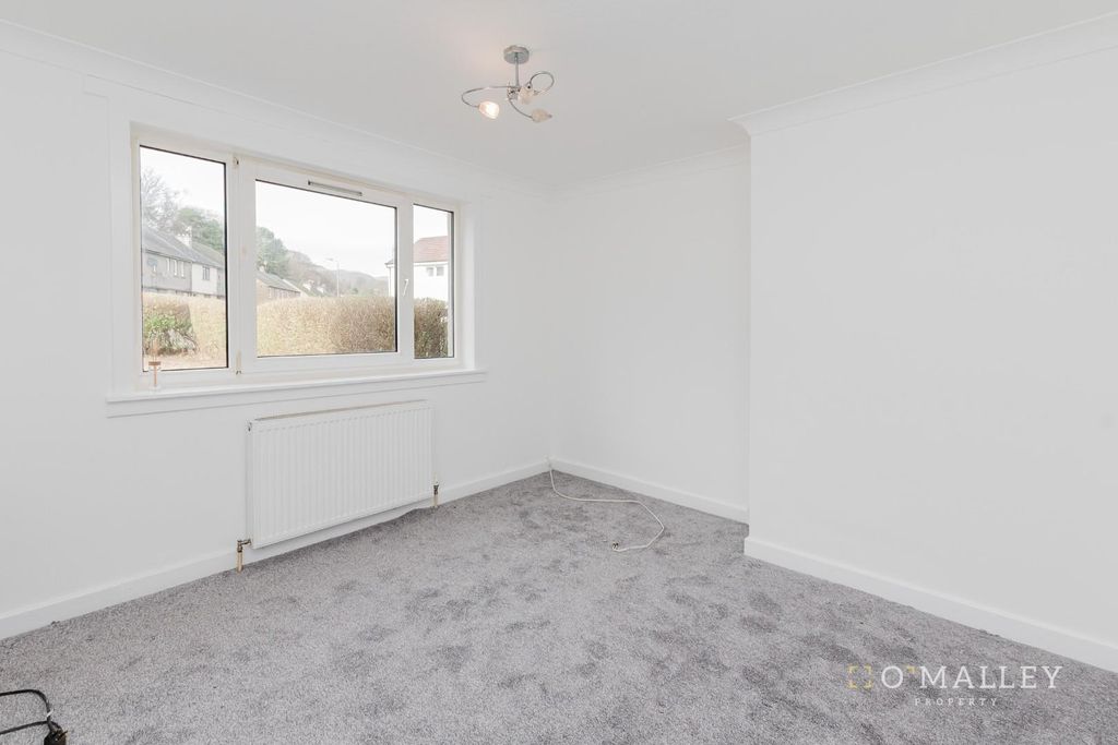 Property photo 2 of 12 Lounge