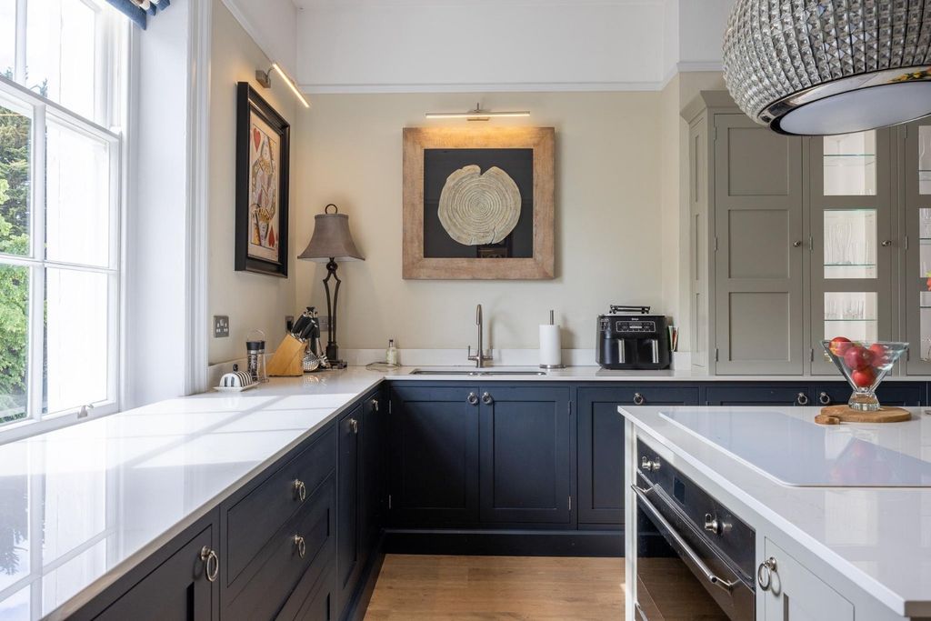 Additional image 5 of 3 bed flat for saleMontpellier Spa Road, Cheltenham, Gloucestershire GL50