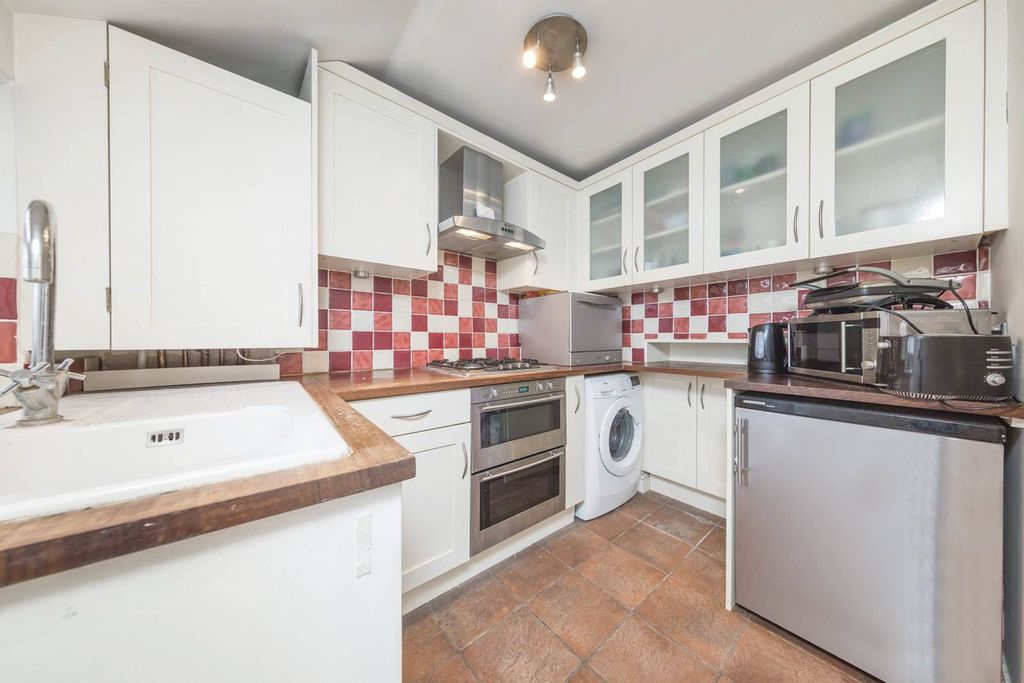 Property photo 3 of 7