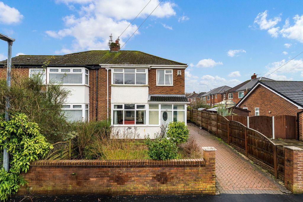 Property photo 1 of 26