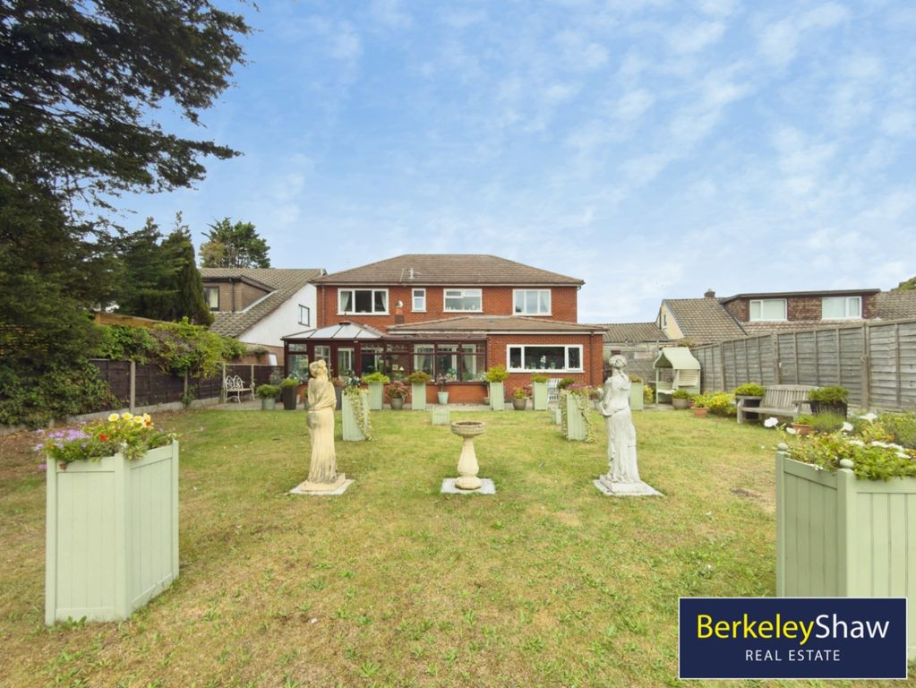 Property photo 3 of 37 Pbox-Img.Jpg