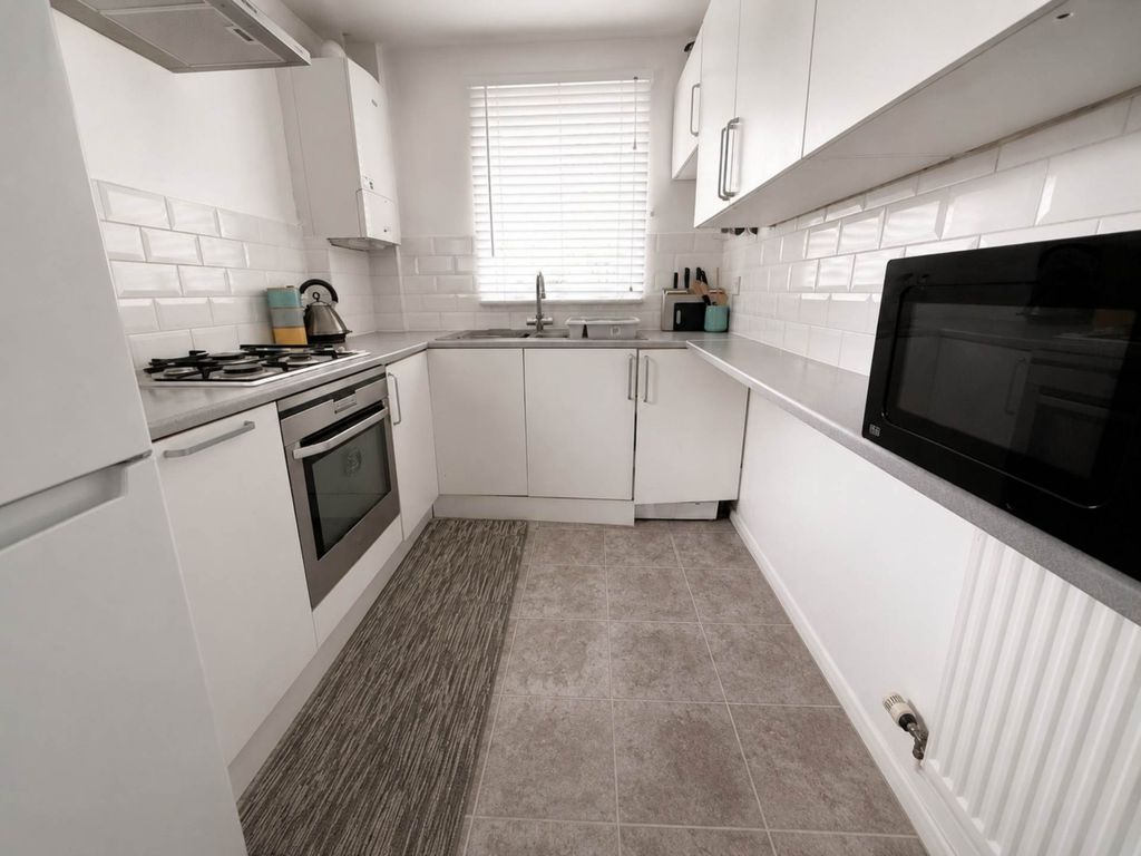 Property photo 2 of 11