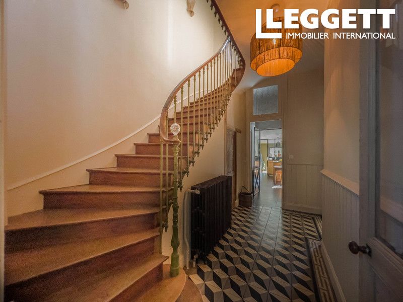 Property photo 3 of 10