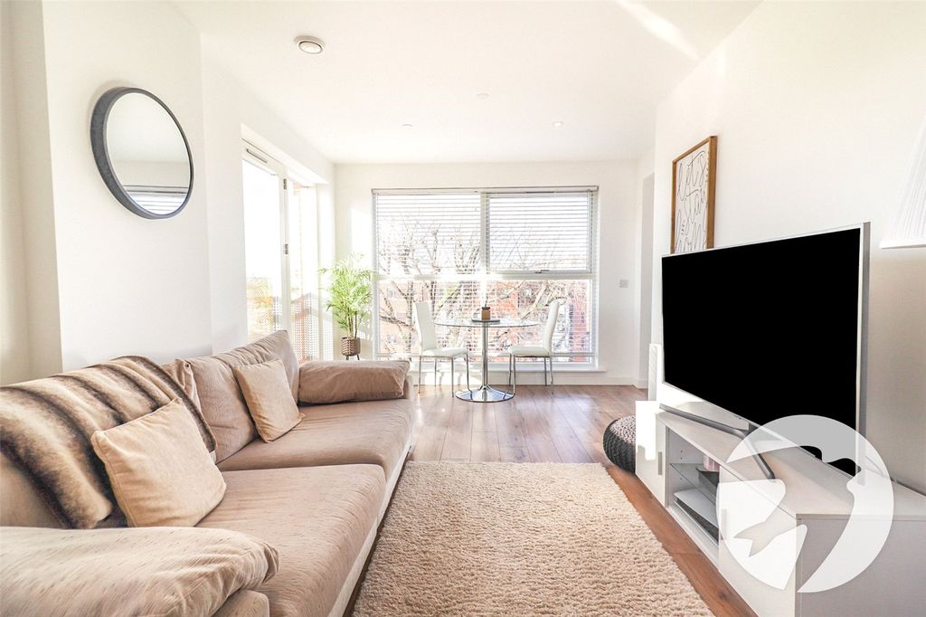 Property photo 2 of 12 Picture No. 20