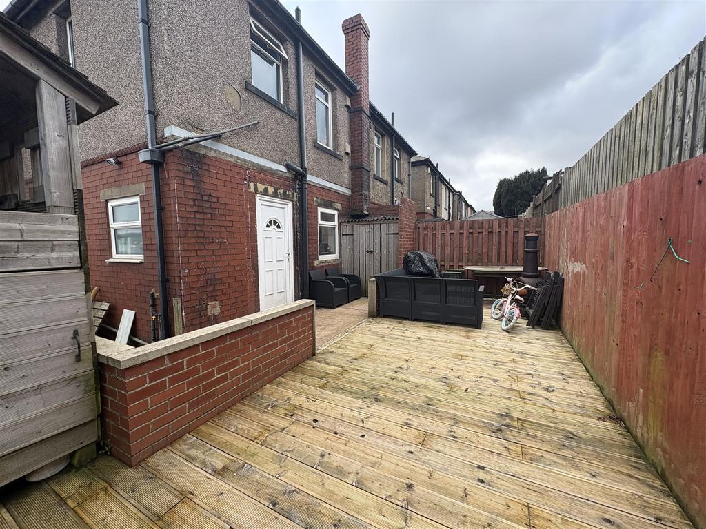 Property photo 2 of 24