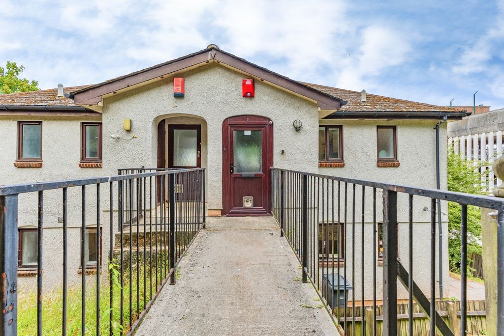 Property photo 1 of 17 Pbox-Img.Jpg