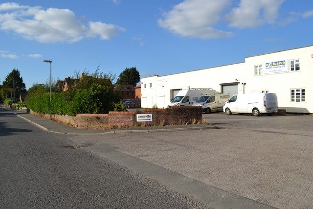 Property photo 2 of 7