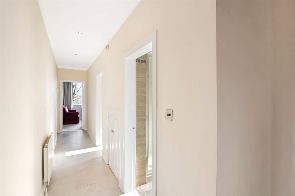 Property photo 2 of 24 Picture No. 02