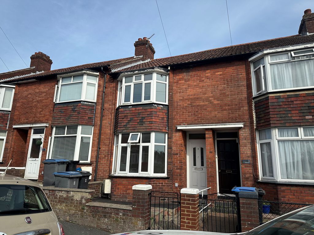 Property photo 1 of 13