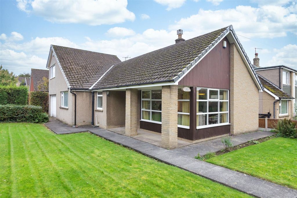 Property photo 1 of 21