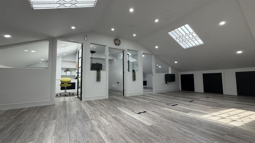 Property photo 1 of 10 Img_2656.Jpg