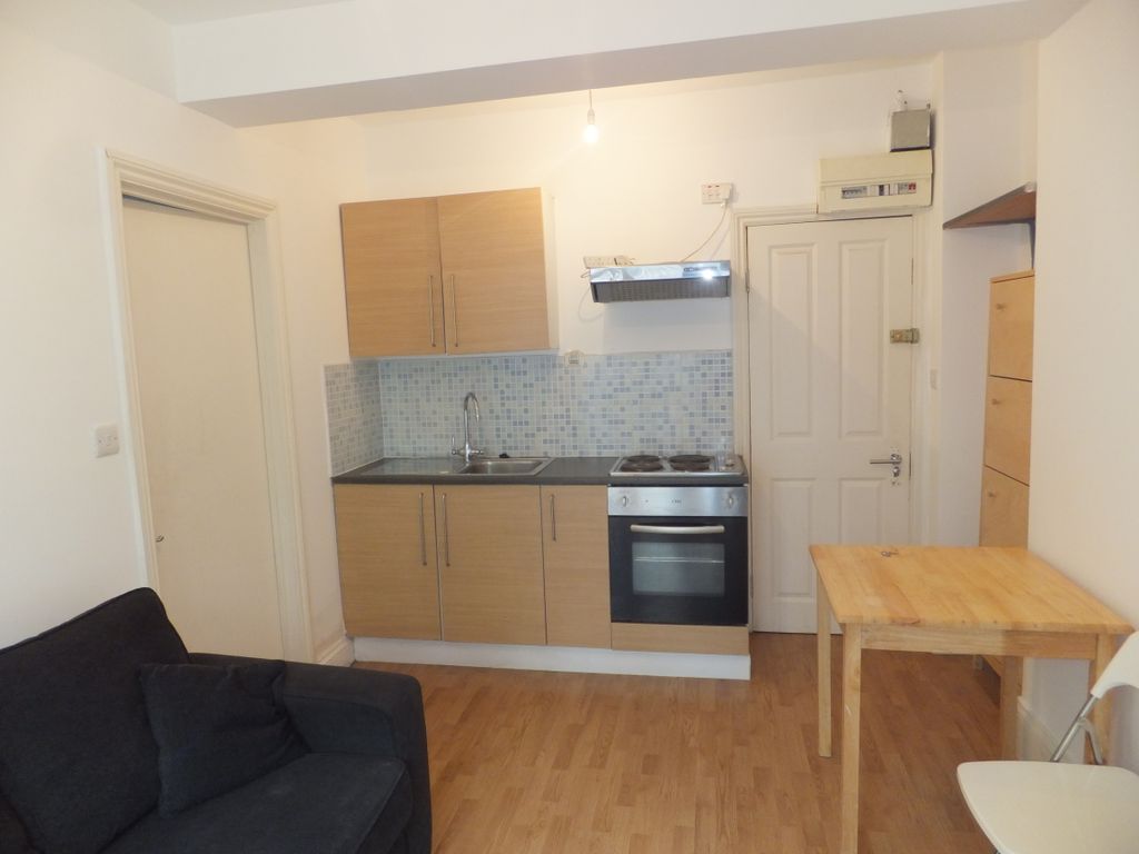 Property photo 2 of 6