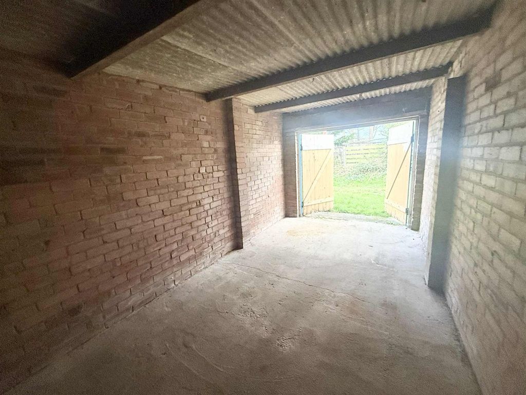 Property photo 3 of 3 227212Aa-Fa5d-4748-825F-9c20873F1A2d.Jpg