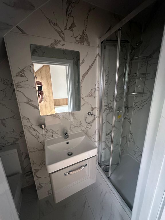 Property photo 3 of 3 En-Suite