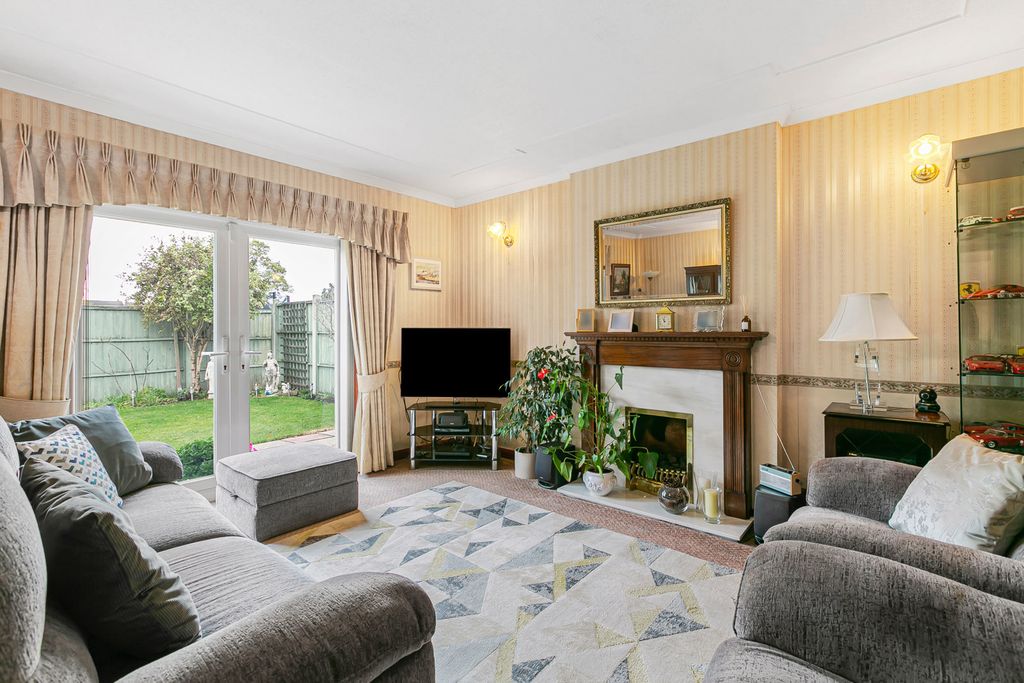 Property photo 2 of 9 Reception Room