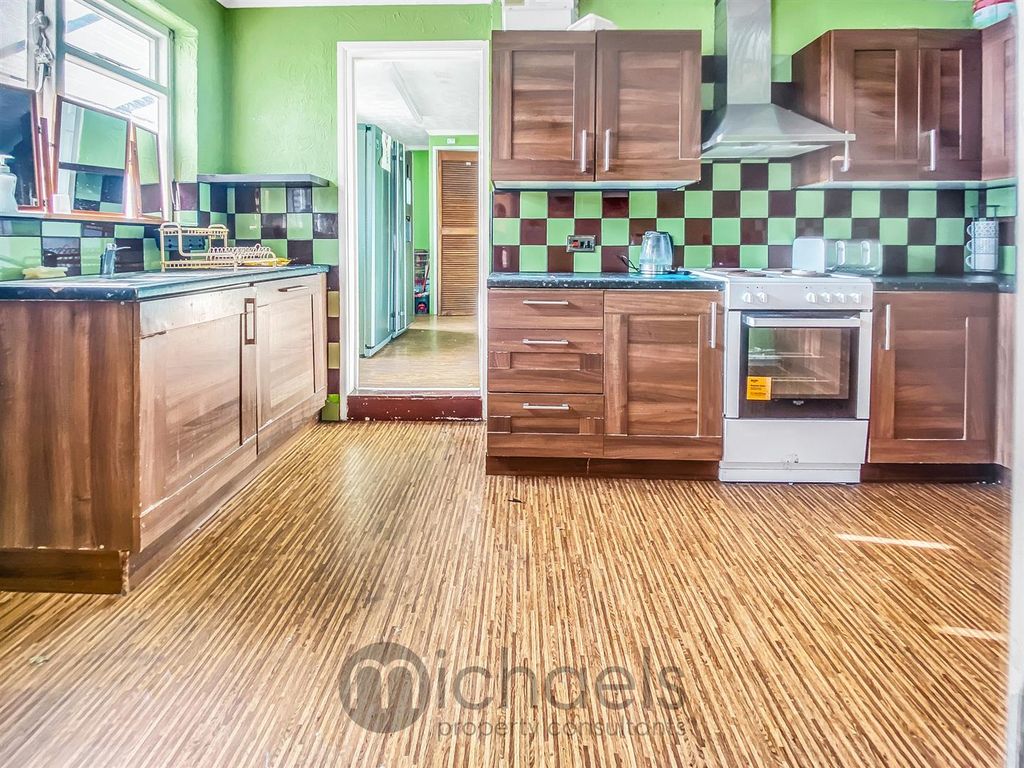 Property photo 2 of 14 Ae530108Eb074045Fe705Fd2Ea5Aaa8376600Fb5.Jpg