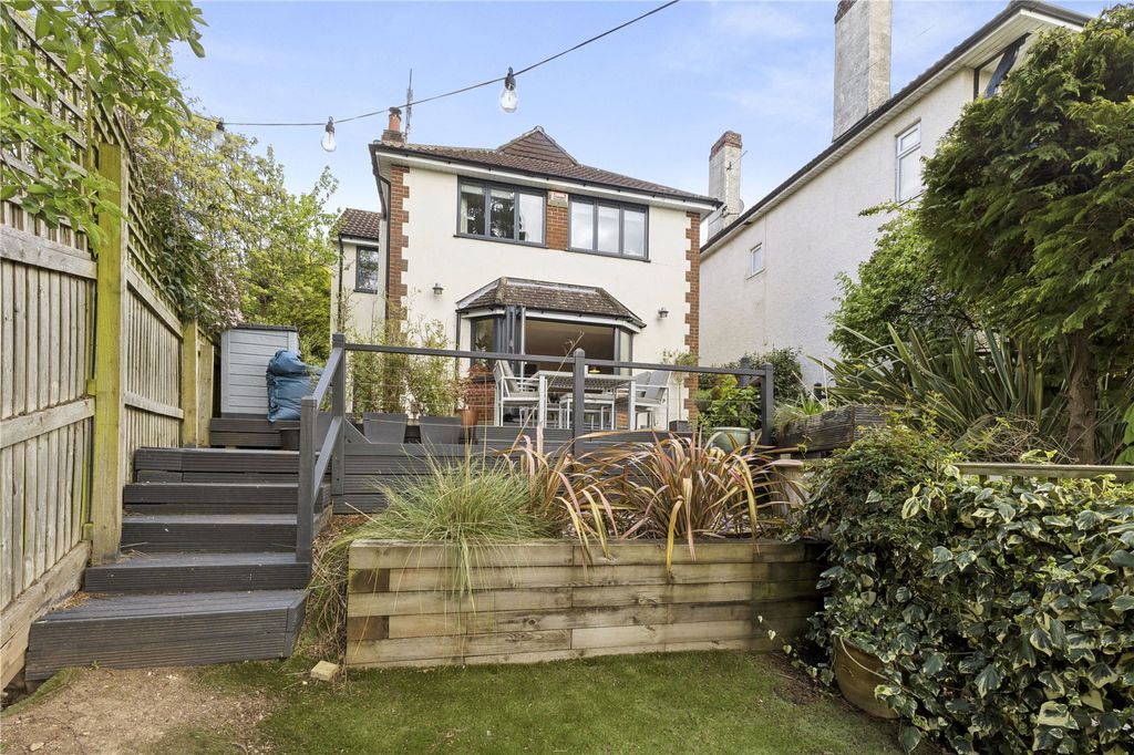 Property photo 1 of 31 Picture No. 30