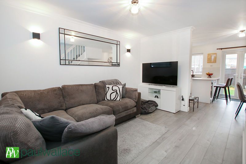 Property photo 2 of 12 Lounge