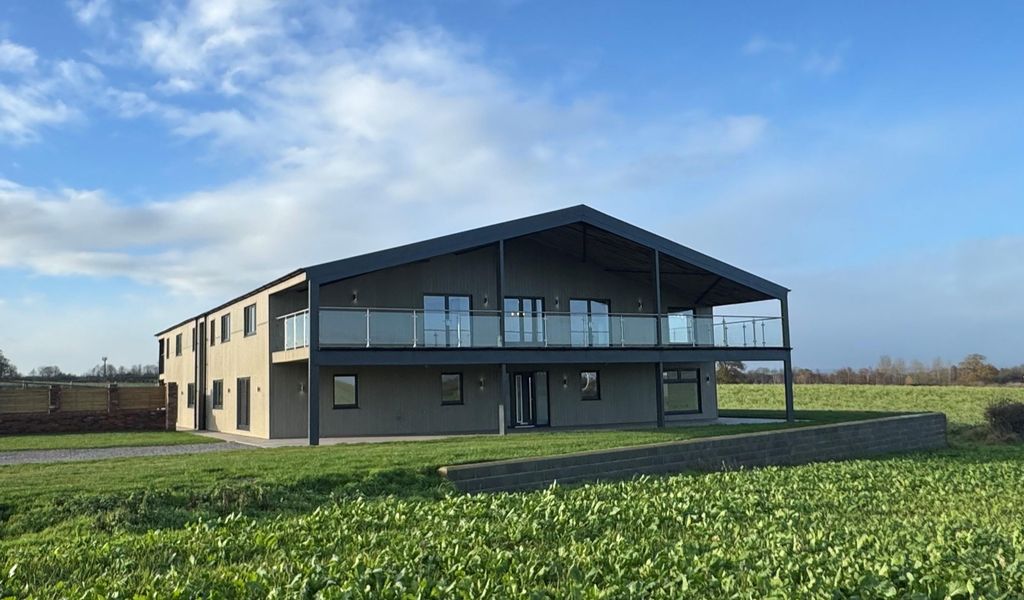 Property photo 3 of 20 Image