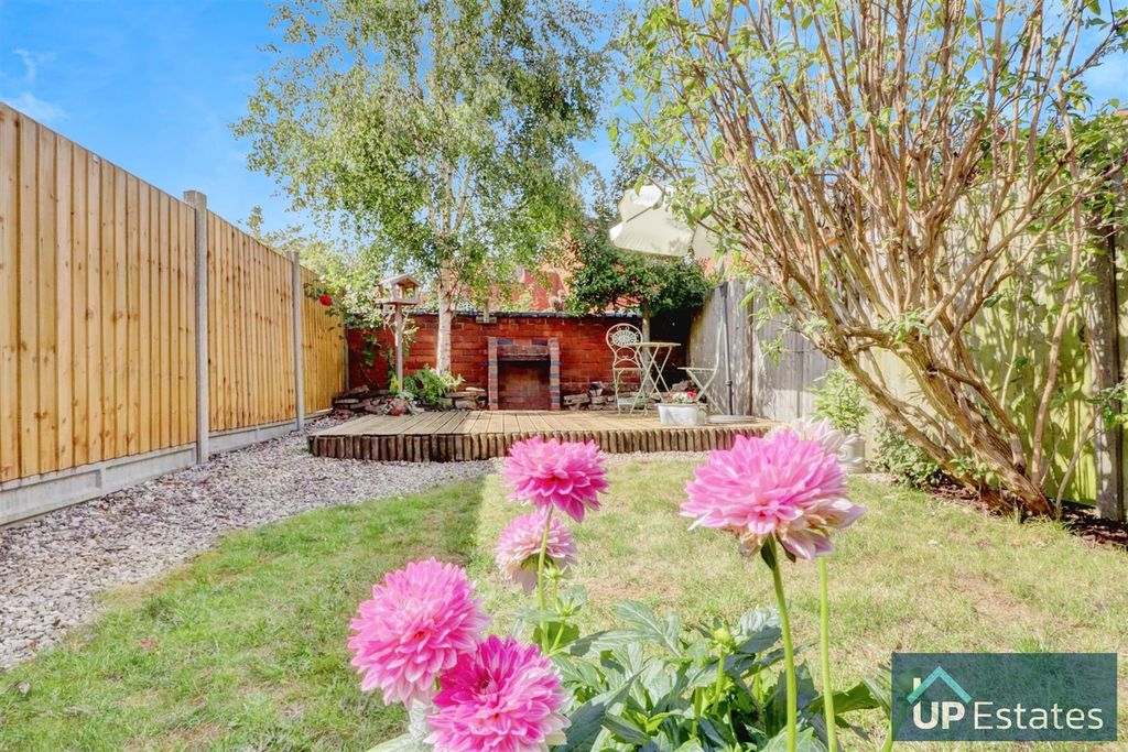 Property photo 2 of 15 Rear Garden