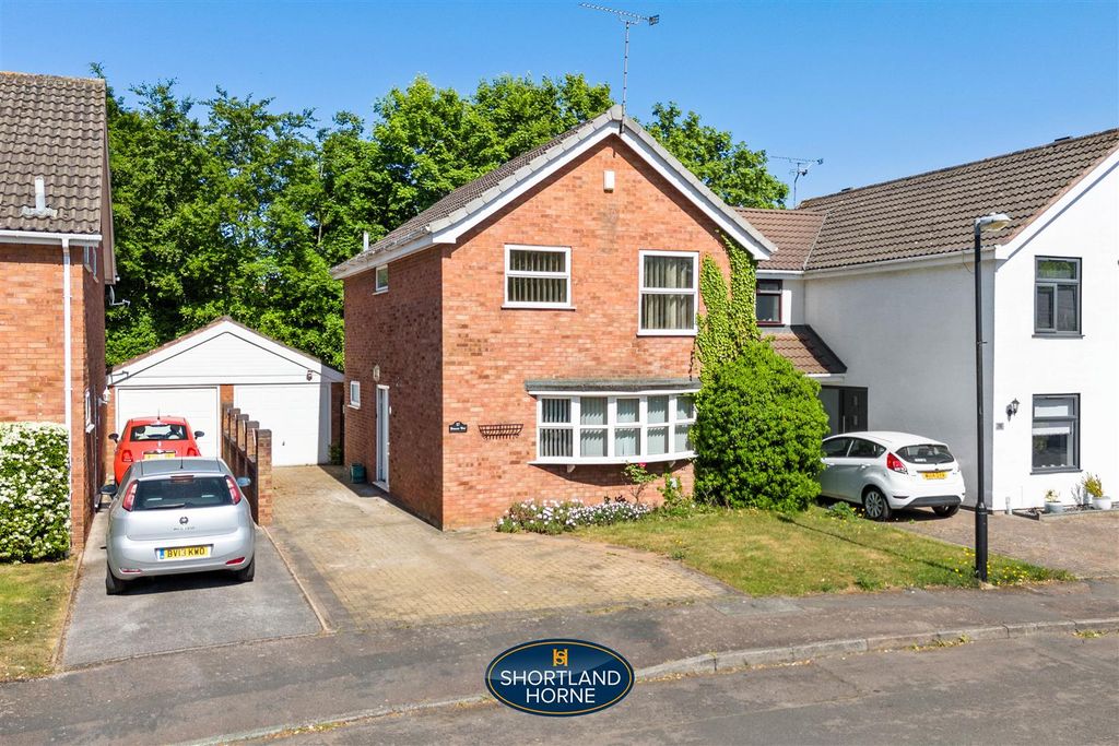 Property photo 1 of 20 17 Roman Way Wm (19 Of 20).Jpg