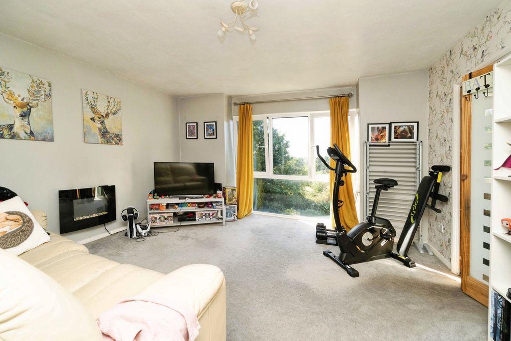 Property photo 2 of 13 Photo