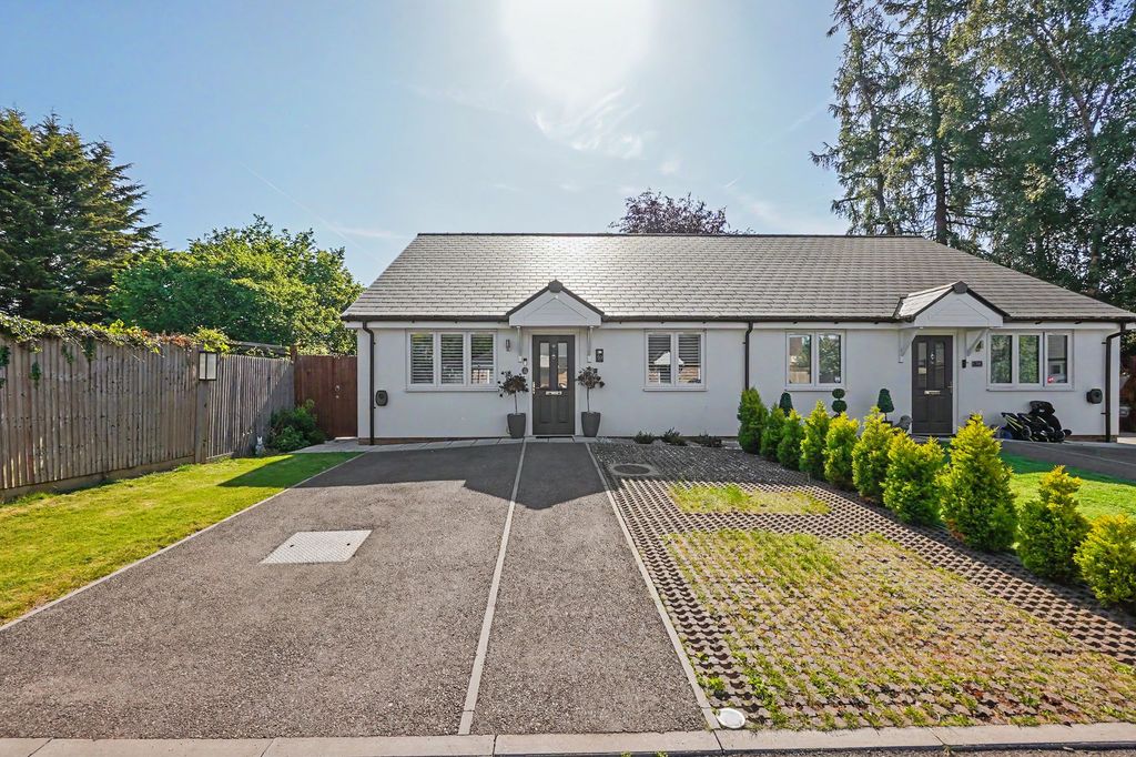 Property photo 1 of 29