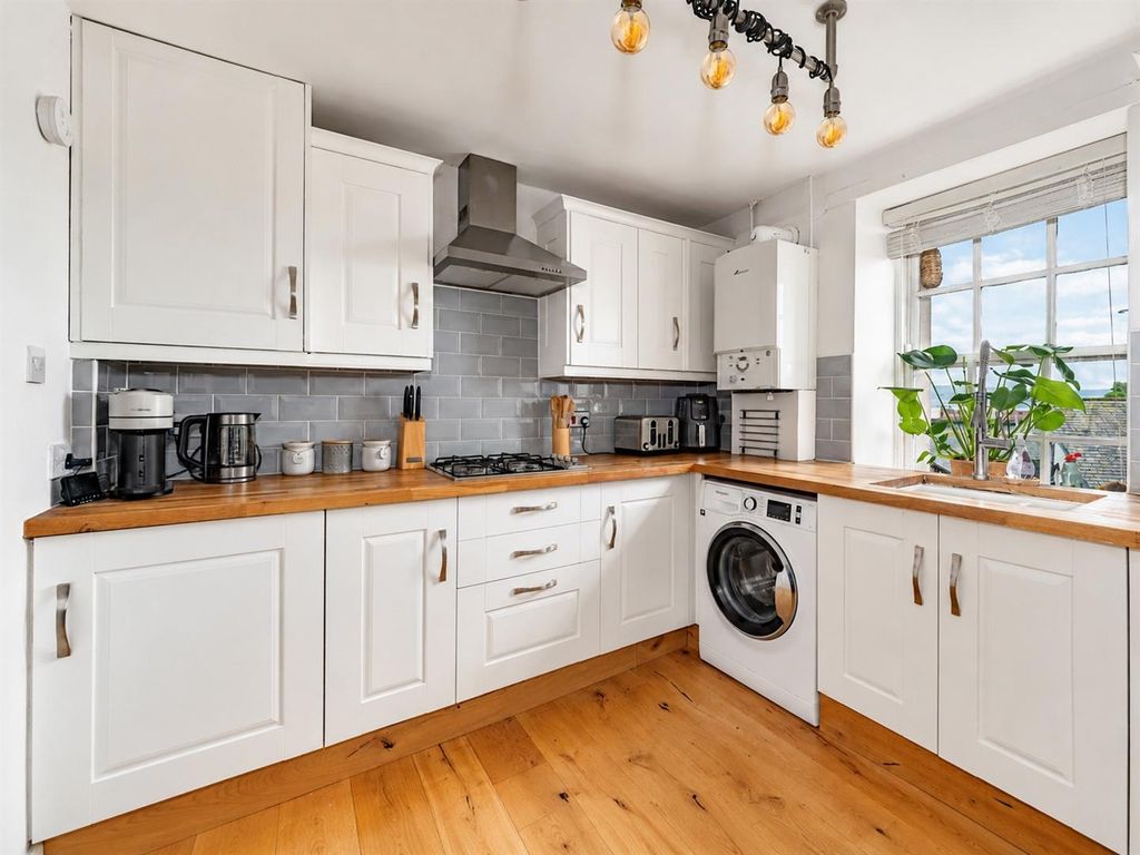 Additional image 5 of 3 bed flat for salePerth Road, Dundee DD1