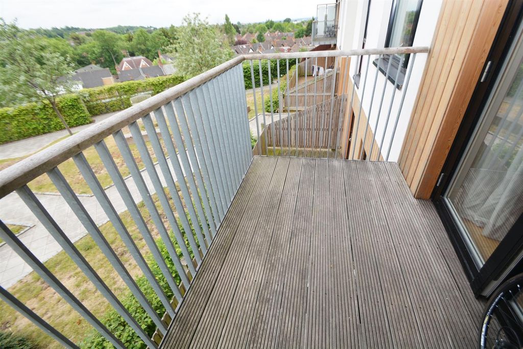 Property photo 3 of 11 Uuhcc5G8l2Ploewb-Qbx_5Kc7Ry.Jpg