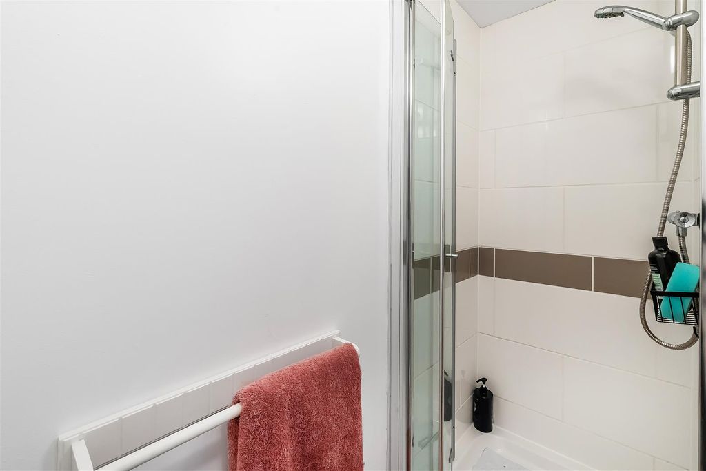 Additional image 11 of 3 bed flat for saleBridge Street, Leatherhead KT22