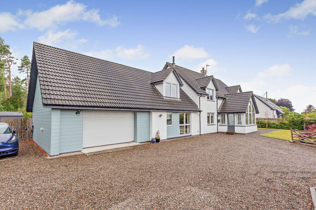 Property photo 1 of 52