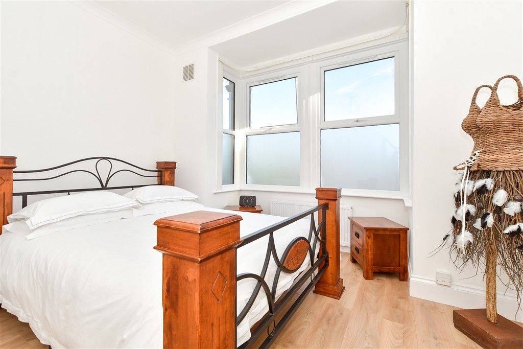 Property photo 1 of 15 Bedroom 1