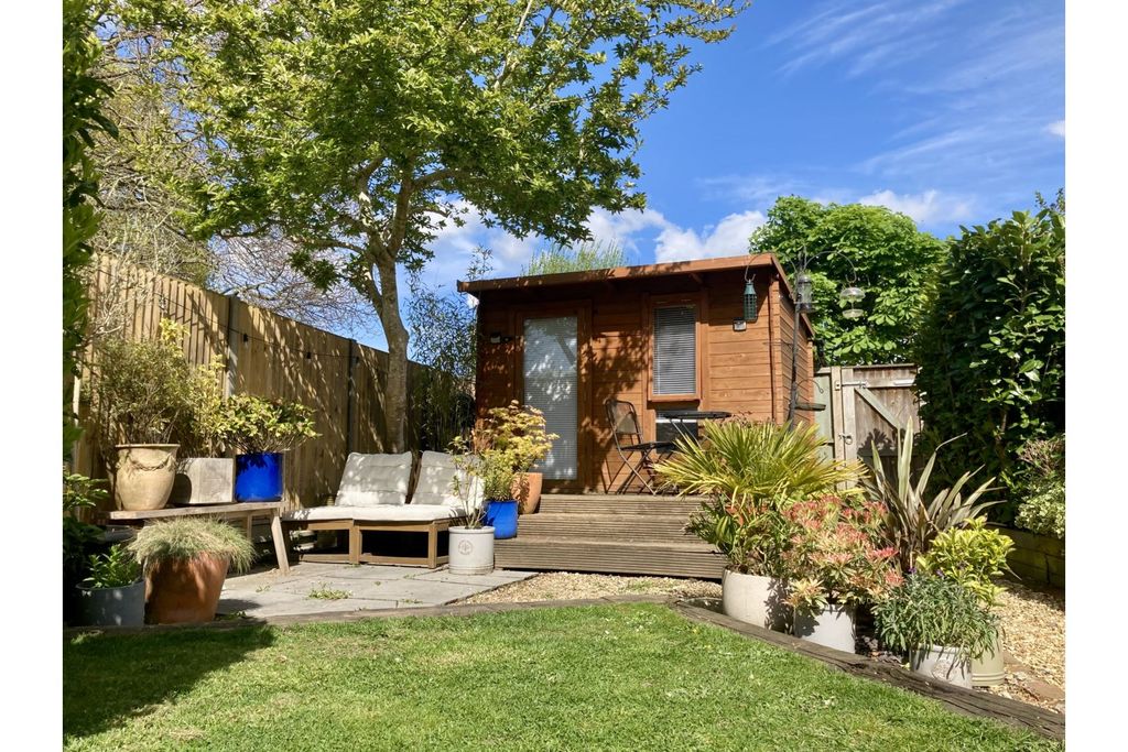 Property photo 3 of 18