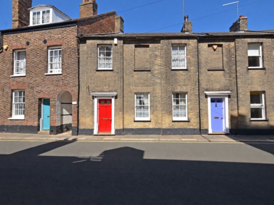 Property photo 1 of 12