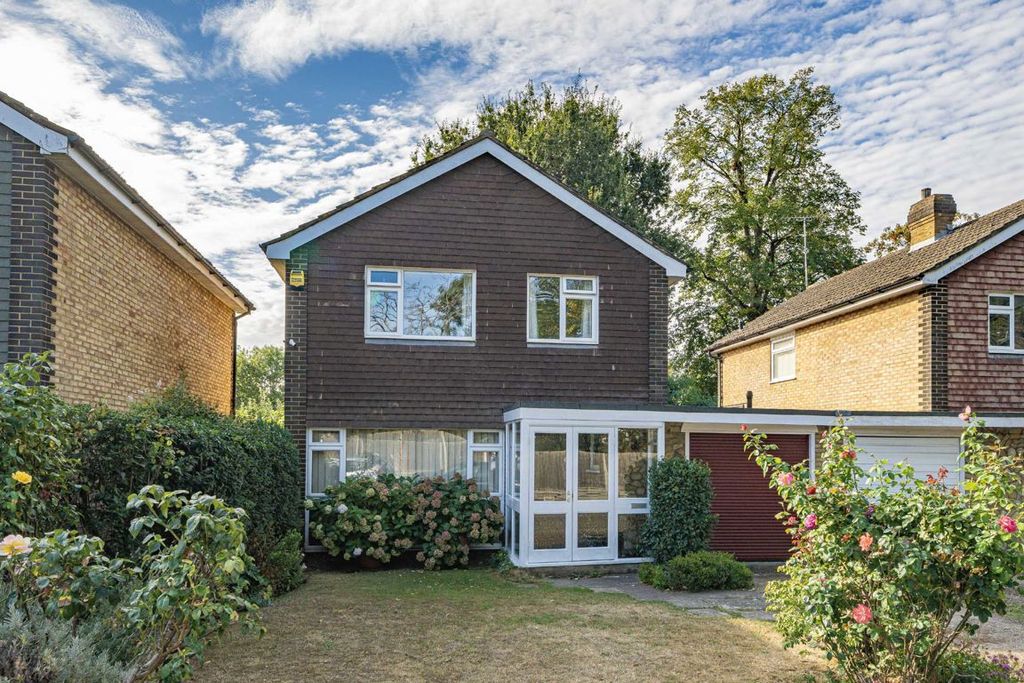 Property photo 1 of 8