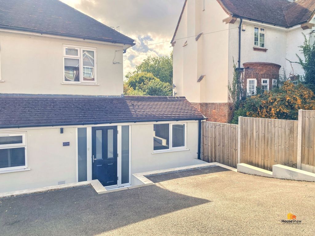 Property photo 1 of 8 External