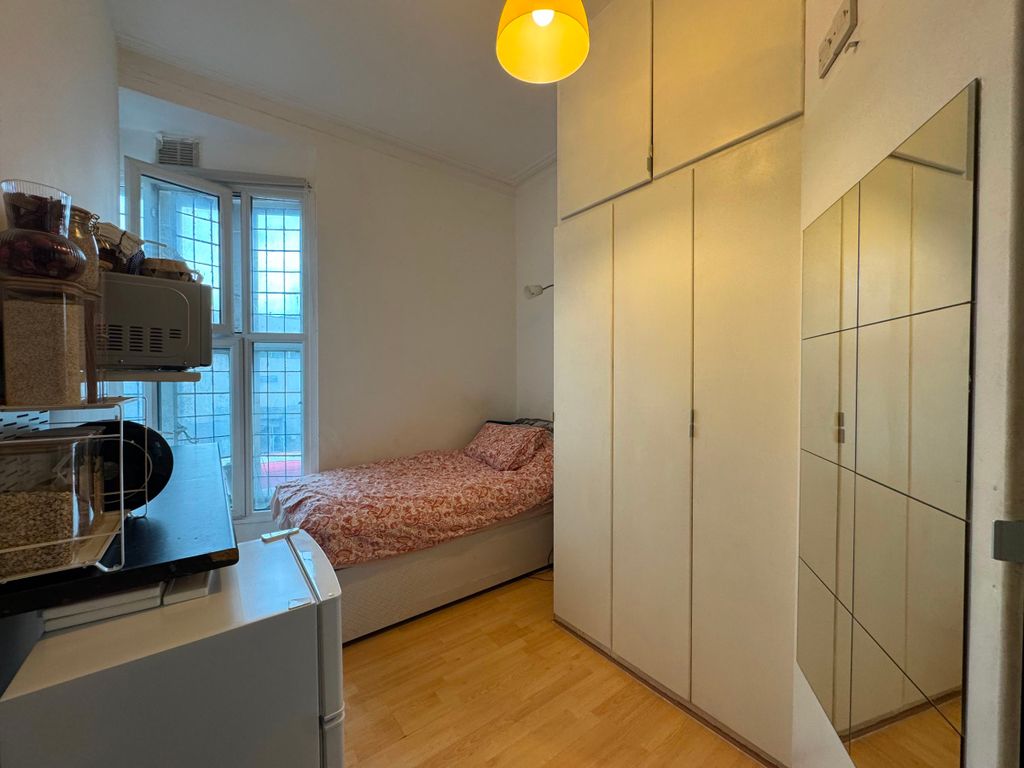 Property photo 2 of 4