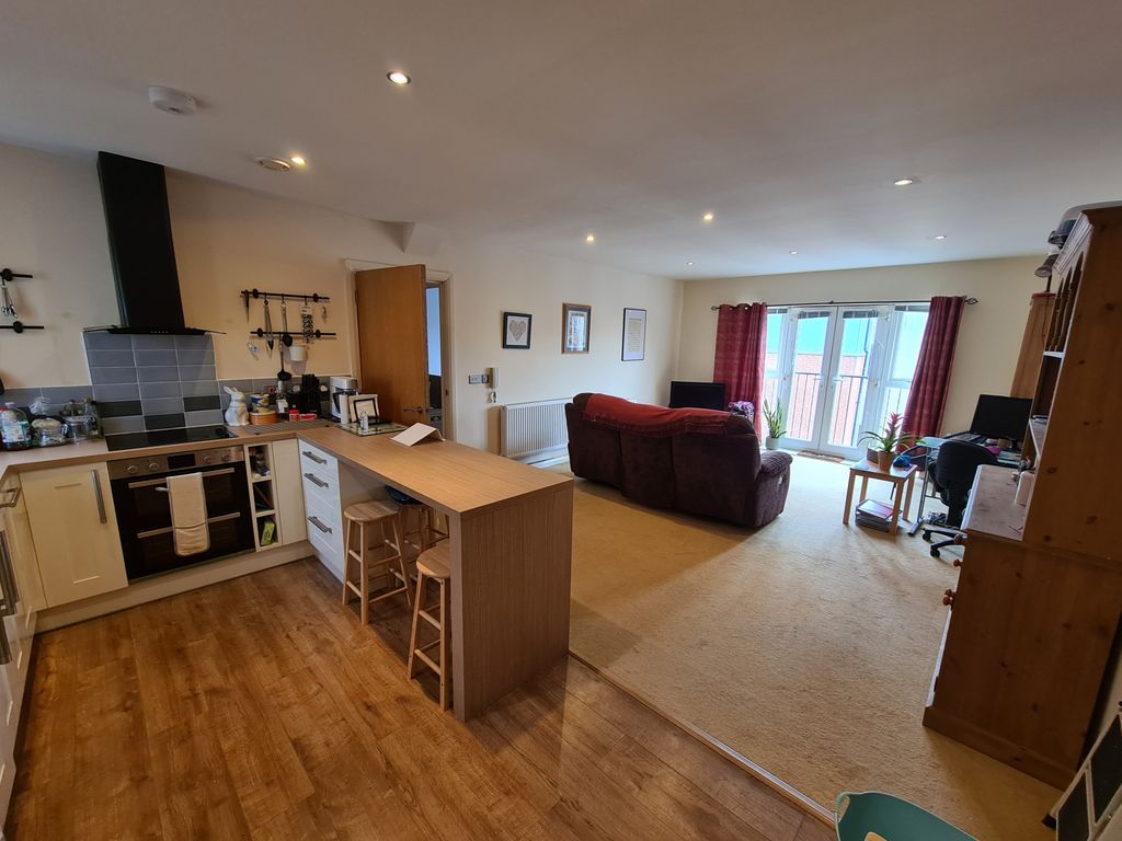 Property photo 2 of 12 Gallery