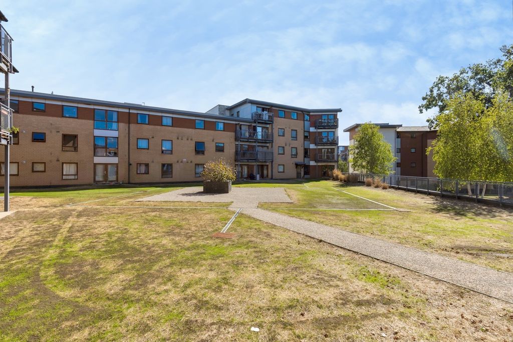 Property photo 1 of 11 Pbox-Img.Jpg