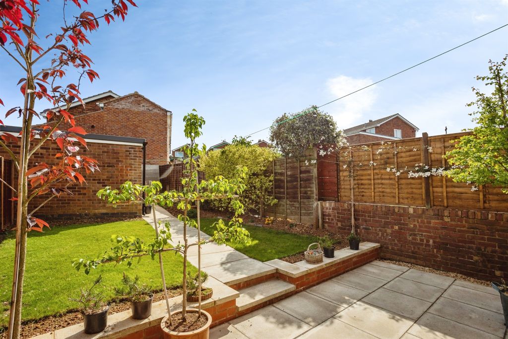 Property photo 2 of 19