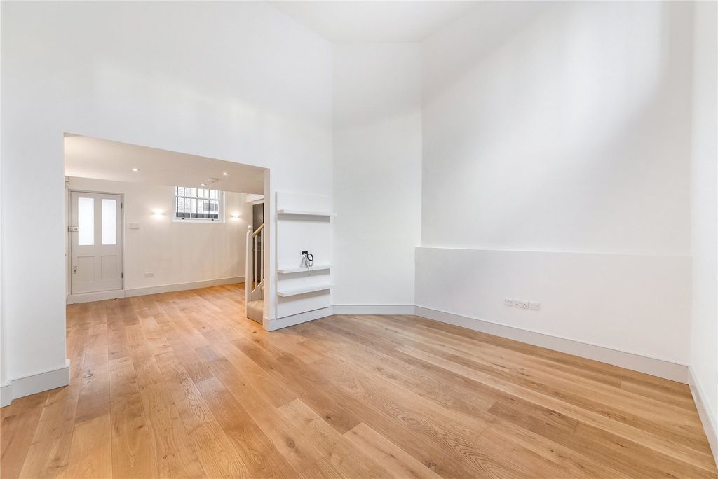 Property photo 2 of 12 Reception Room