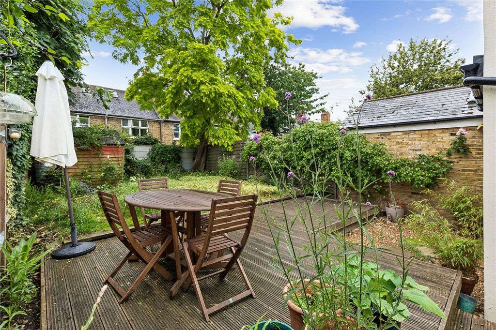 Property photo 2 of 12 Picture No. 21
