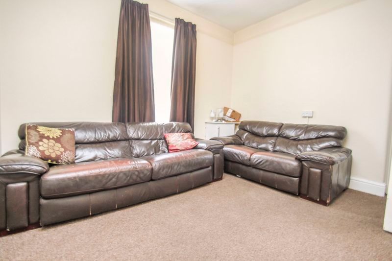 Property photo 3 of 10 Photo 3