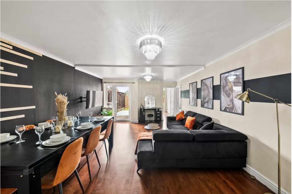 Property photo 1 of 27